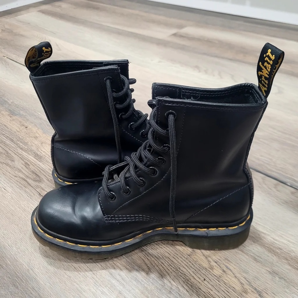 Dr. Martens 1460 Smooth Leather Size 6 Women